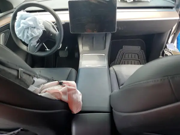 7SAYGAEE7RF005786 2024 TESLA MODEL Y - Image 8