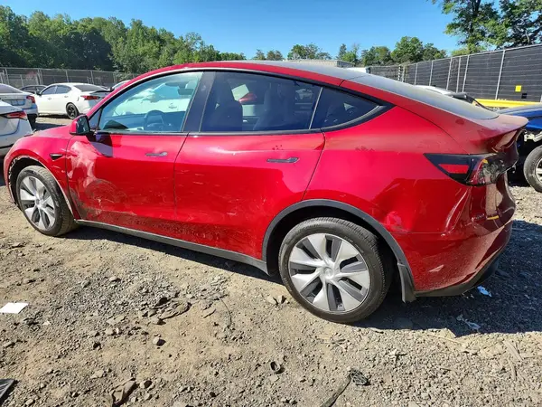 7SAYGAEE7RF010809 2024 TESLA MODEL Y - Image 2