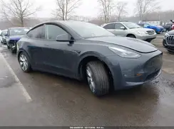 7SAYGAEE7RF027187 2024 TESLA MODEL Y