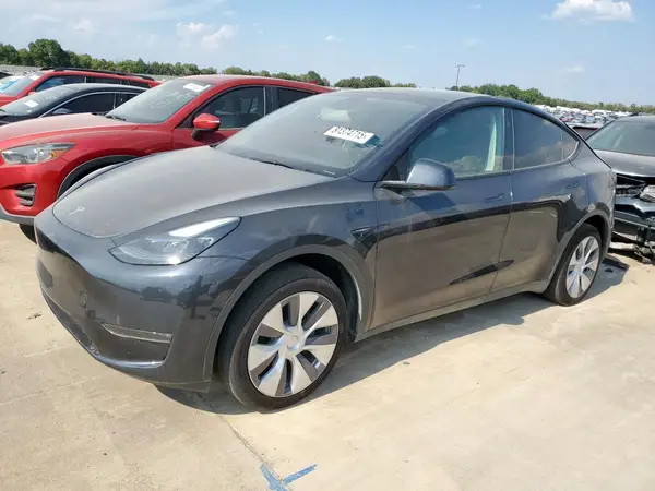 7SAYGAEE7RF082917 2024 TESLA MODEL Y - Image 1