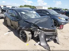 7SAYGAEE7RF092041 2024 TESLA MODEL Y