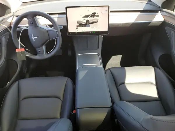 7SAYGAEE7RF101627 2024 TESLA MODEL Y - Image 8