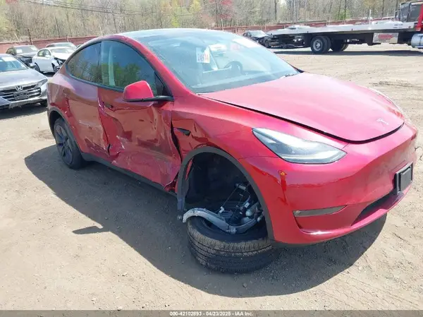7SAYGAEE7RF167448 2024 TESLA MODEL Y - Image 1