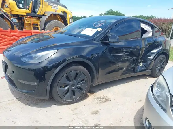 7SAYGAEE7RF179728 2024 TESLA MODEL Y - Image 2