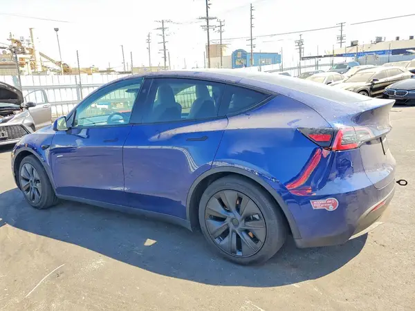 7SAYGAEE7RF184296 2024 TESLA MODEL Y - Image 2
