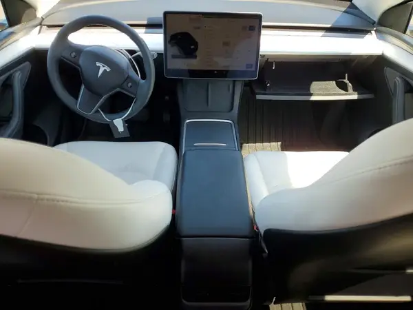7SAYGAEE7RF184296 2024 TESLA MODEL Y - Image 8