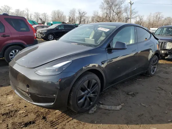 7SAYGAEE7RF208712 2024 TESLA MODEL Y - Image 1