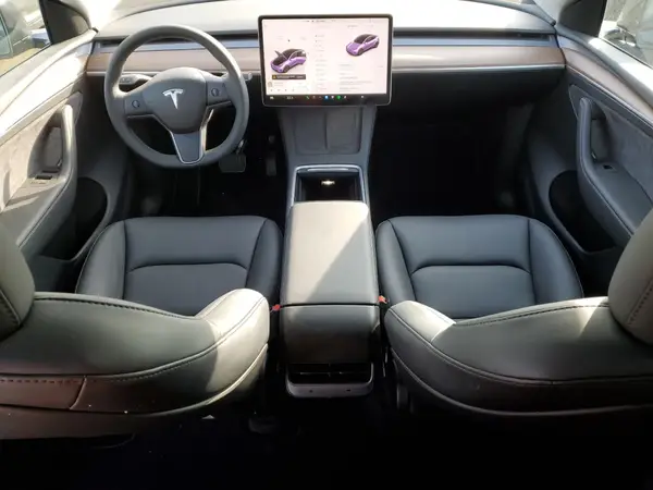 7SAYGAEE7RF208712 2024 TESLA MODEL Y - Image 8