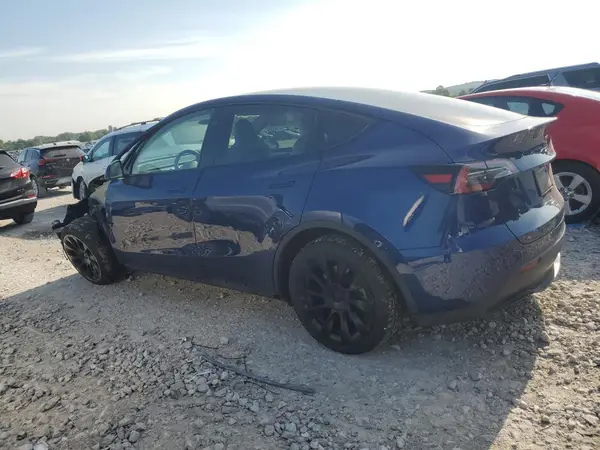 7SAYGAEE7RF981874 2024 TESLA MODEL Y - Image 2