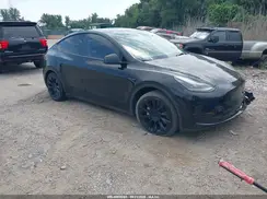 7SAYGAEE7RF982040 2024 TESLA MODEL Y