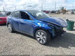 7SAYGAEE7RF991627 2024 TESLA MODEL Y