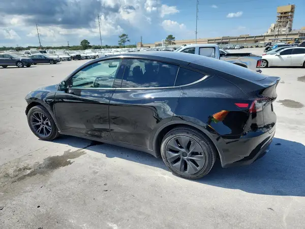 7SAYGAEE7SF245152 2025 TESLA MODEL Y - Image 2