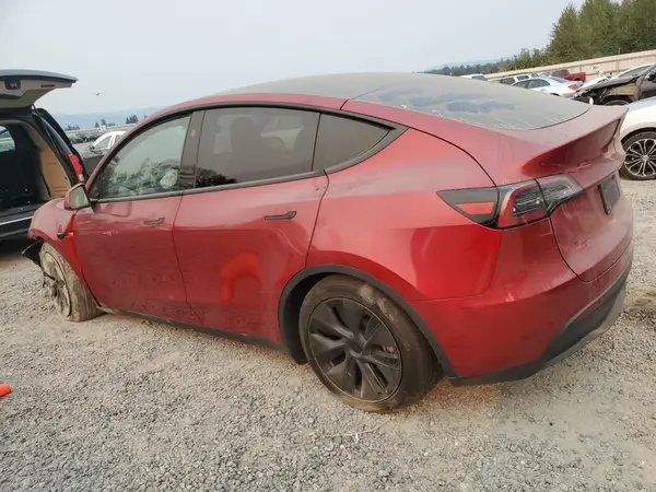 7SAYGAEE7SF278264 2025 TESLA MODEL Y - Image 2