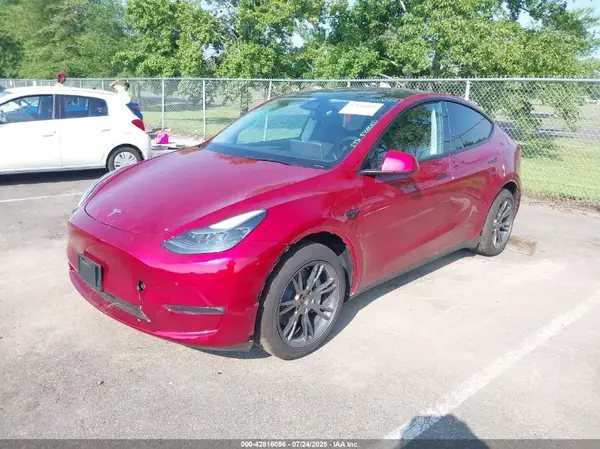 7SAYGAEE7SF291452 2025 TESLA MODEL Y - Image 2
