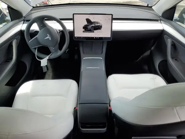 7SAYGAEE7SF305480 2025 TESLA MODEL Y - Image 8