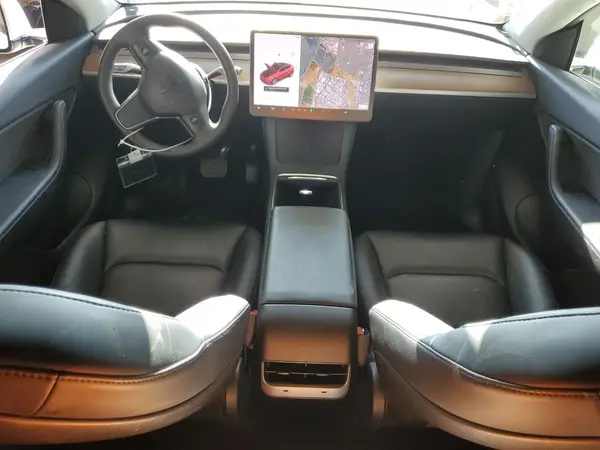 7SAYGAEE8NF316170 2022 TESLA MODEL Y - Image 8