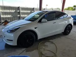 7SAYGAEE8NF367118 2022 TESLA MODEL Y