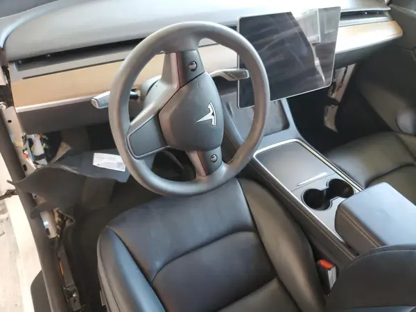 7SAYGAEE8NF367118 2022 TESLA MODEL Y - Image 8