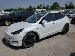 7SAYGAEE8NF378457 2022 TESLA MODEL Y