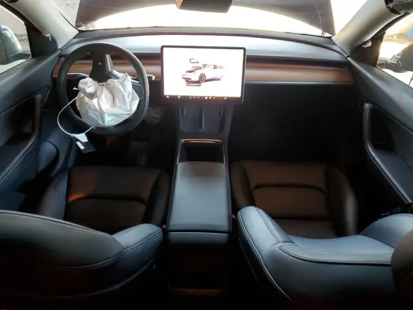 7SAYGAEE8NF387742 2022 TESLA MODEL Y - Image 8