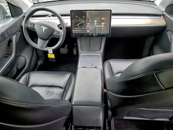 7SAYGAEE8NF389698 2022 TESLA MODEL Y - Image 8