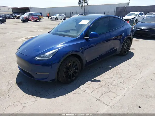 7SAYGAEE8NF399714 2022 TESLA MODEL Y - Image 2