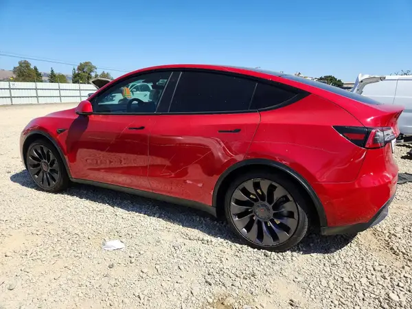 7SAYGAEE8NF401607 2022 TESLA MODEL Y - Image 2