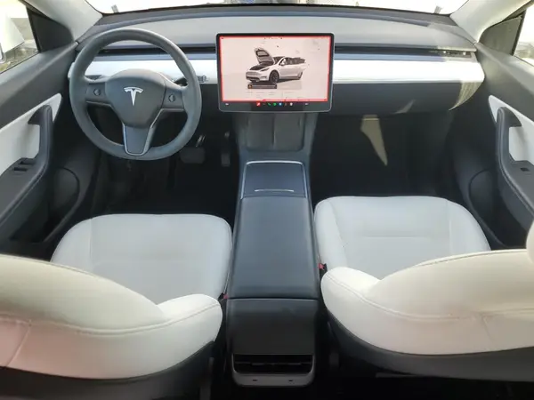 7SAYGAEE8NF417936 2022 TESLA MODEL Y - Image 8