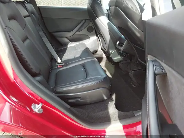 7SAYGAEE8NF420027 2022 TESLA MODEL Y - Image 8