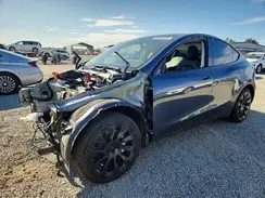 7SAYGAEE8NF420335 2022 TESLA MODEL Y