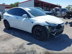 7SAYGAEE8NF431786 2022 TESLA MODEL Y