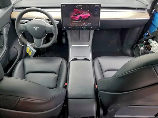 7SAYGAEE8NF432064 2022 TESLA MODEL Y - Image 8