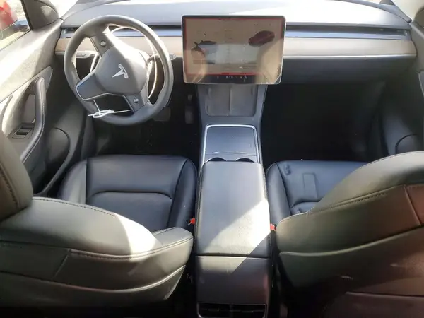 7SAYGAEE8NF453741 2022 TESLA MODEL Y - Image 8