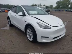 7SAYGAEE8NF467820 2022 TESLA MODEL Y