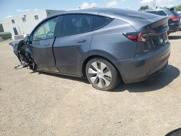 7SAYGAEE8NF506597 2022 TESLA MODEL Y - Image 2