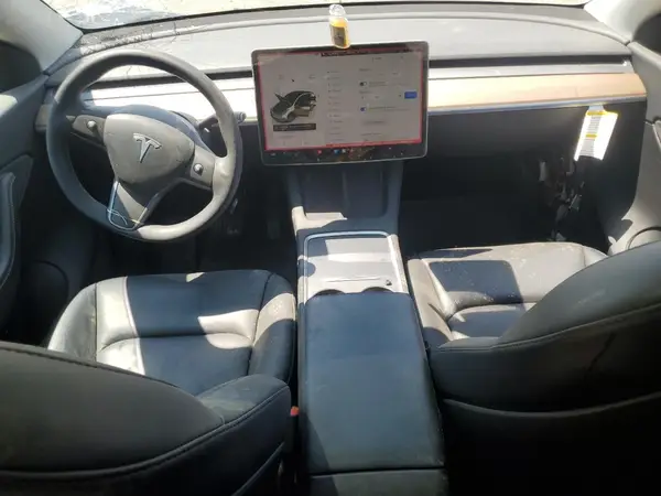 7SAYGAEE8NF506597 2022 TESLA MODEL Y - Image 8