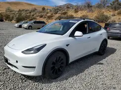 7SAYGAEE8NF524419 2022 TESLA MODEL Y