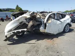 7SAYGAEE8NF570106 2022 TESLA MODEL Y