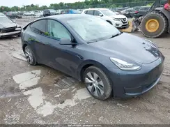 7SAYGAEE8PF583750 2023 TESLA MODEL Y