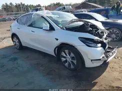 7SAYGAEE8PF589211 2023 TESLA MODEL Y