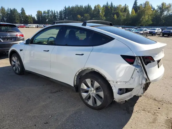 7SAYGAEE8PF603785 2023 TESLA MODEL Y - Image 2