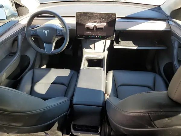 7SAYGAEE8PF603785 2023 TESLA MODEL Y - Image 8