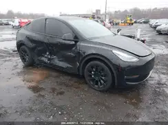 7SAYGAEE8PF610509 2023 TESLA MODEL Y