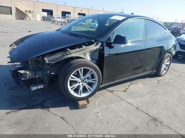 7SAYGAEE8PF633854 2023 TESLA MODEL Y - Image 2