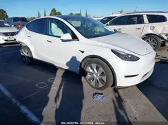 7SAYGAEE8PF640982 2023 TESLA MODEL Y