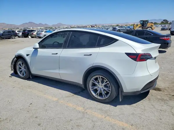 7SAYGAEE8PF661248 2023 TESLA MODEL Y - Image 2