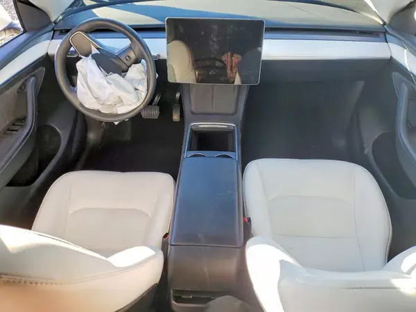 7SAYGAEE8PF661251 2023 TESLA MODEL Y - Image 8