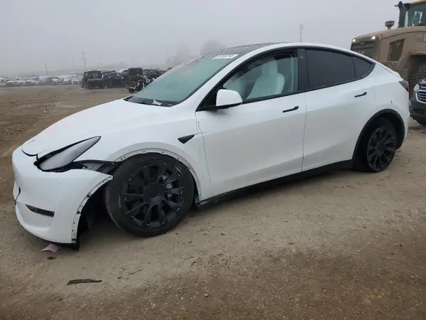 7SAYGAEE8PF661282 2023 TESLA MODEL Y - Image 1
