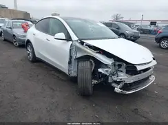7SAYGAEE8PF689194 2023 TESLA MODEL Y