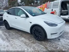7SAYGAEE8PF706706 2023 TESLA MODEL Y